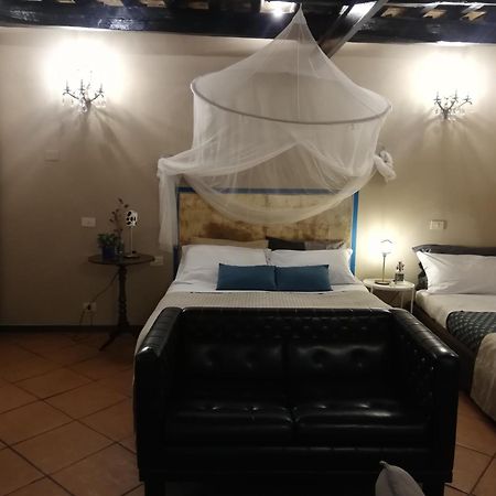 Apartments Campo De Fiori โรม ภายนอก รูปภาพ