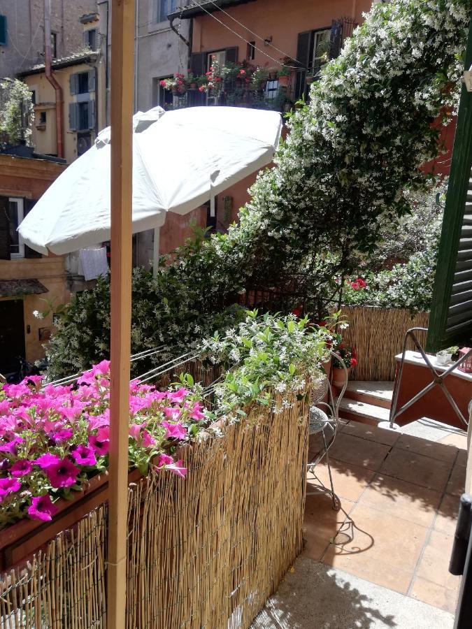 Apartments Campo De Fiori โรม ภายนอก รูปภาพ