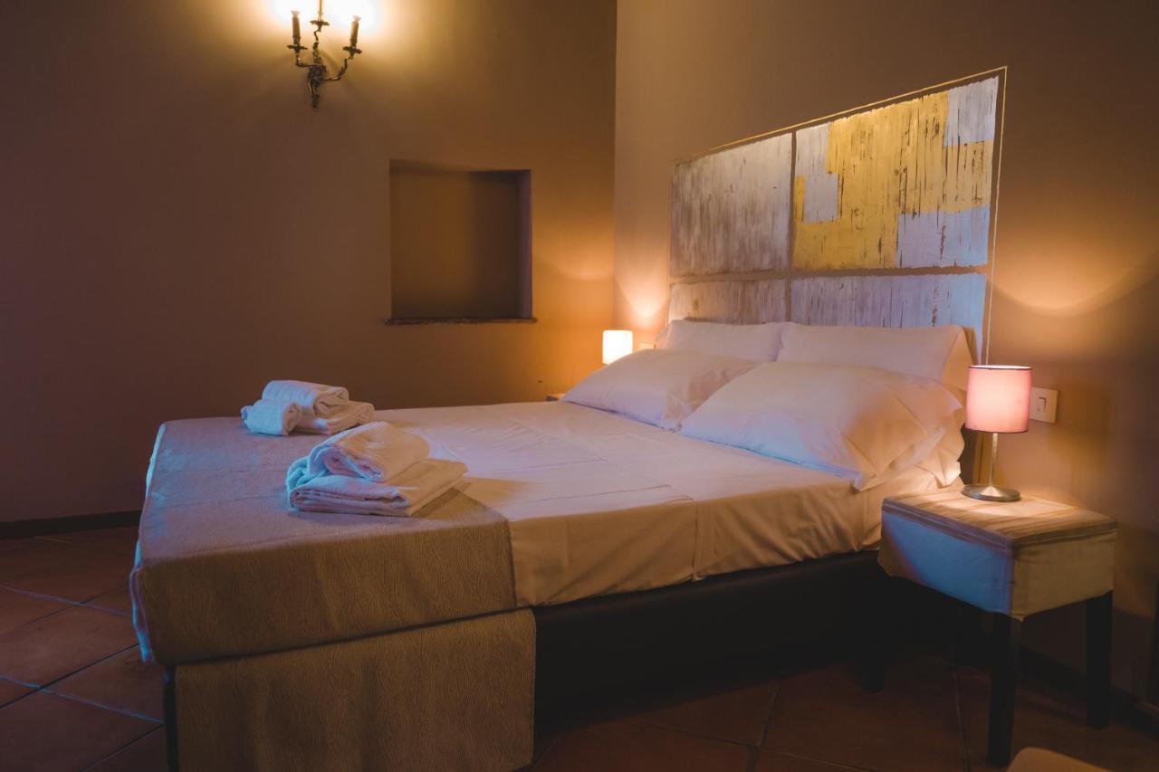 Apartments Campo De Fiori โรม ภายนอก รูปภาพ