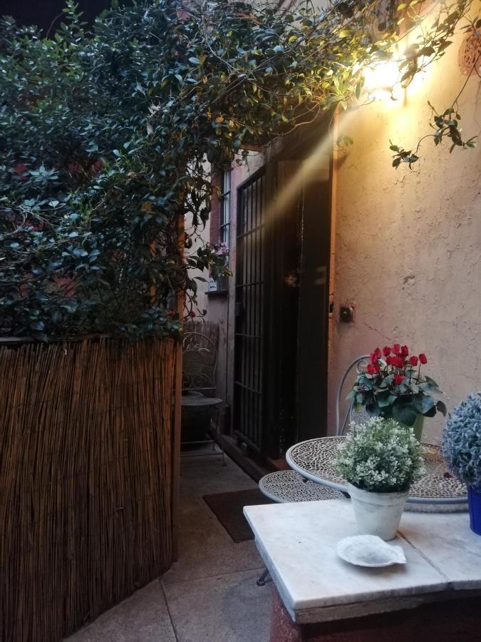Apartments Campo De Fiori โรม ภายนอก รูปภาพ