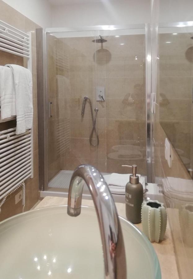 Apartments Campo De Fiori โรม ภายนอก รูปภาพ